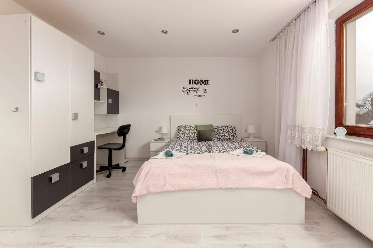 Apartment Mountain Sunrise Skofja Loka Bagian luar foto