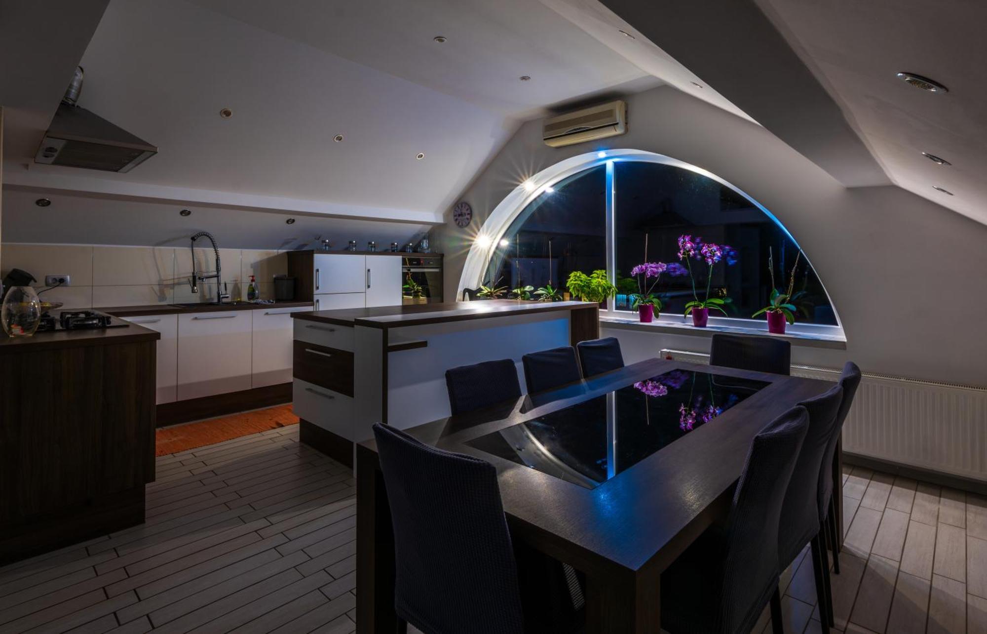 Apartment Mountain Sunrise Skofja Loka Bagian luar foto